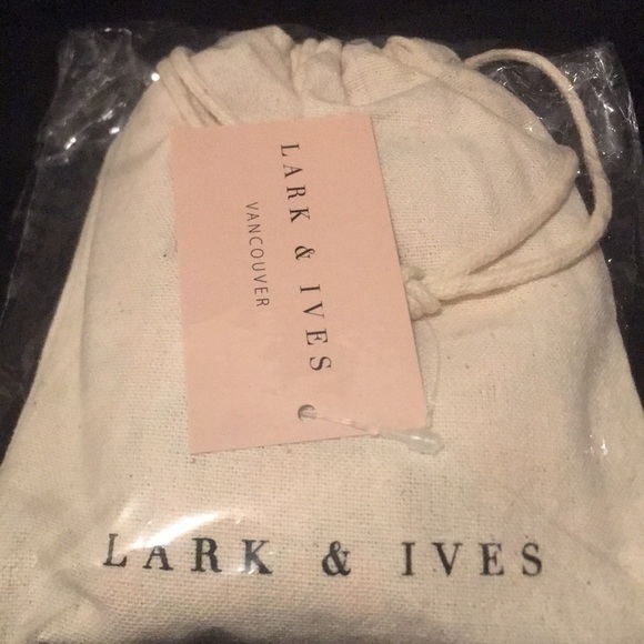 Lark & Ives scarves - Picture 3 of 3